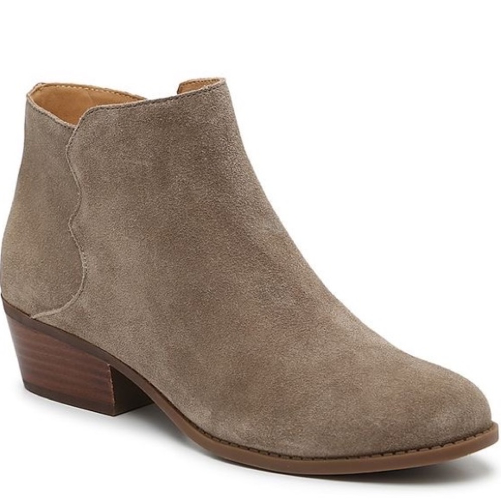 Crown Vintage Beatrix bootie in taupe - NWOB